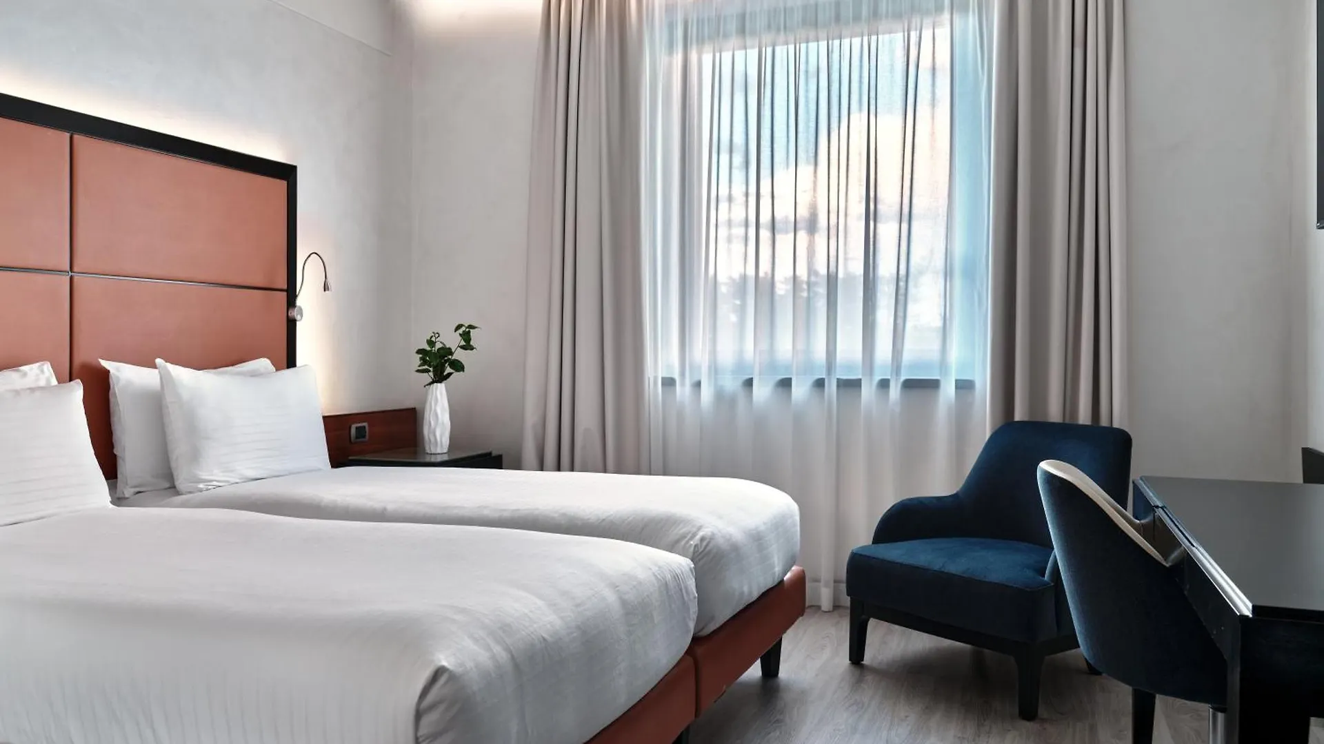 Crowne Plaza Milan - Malpensa Airport By Ihg Hotel Case Nuove  Italy