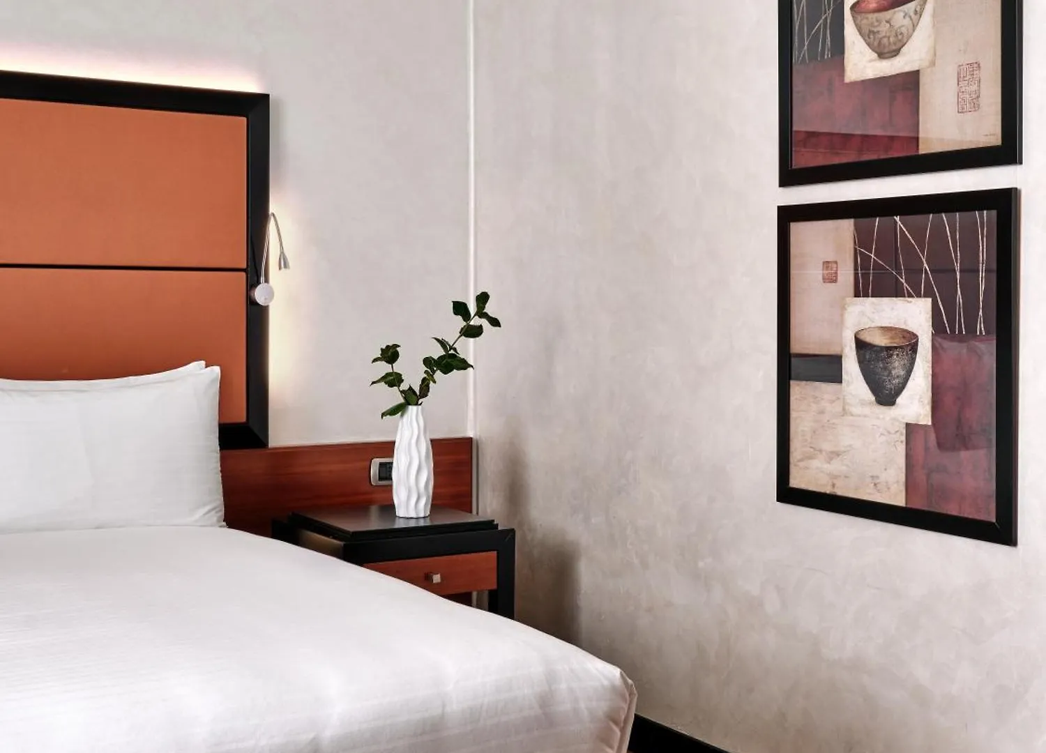 Crowne Plaza Milan - Malpensa Airport By Ihg Hotel Case Nuove  4*, Case Nuove (Lombardy) Italy