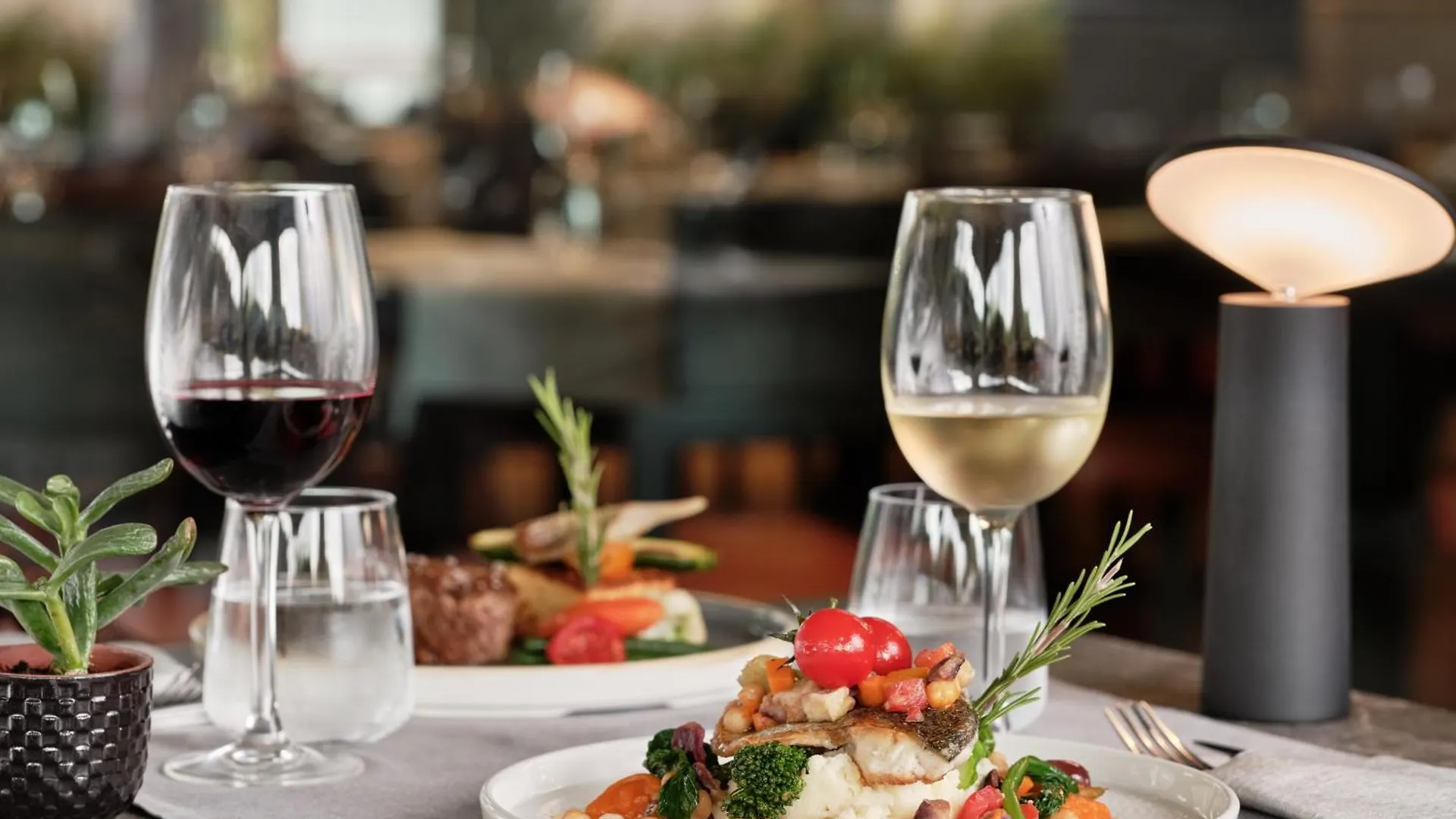 Crowne Plaza Milan - Malpensa Airport By Ihg Hotel Case Nuove