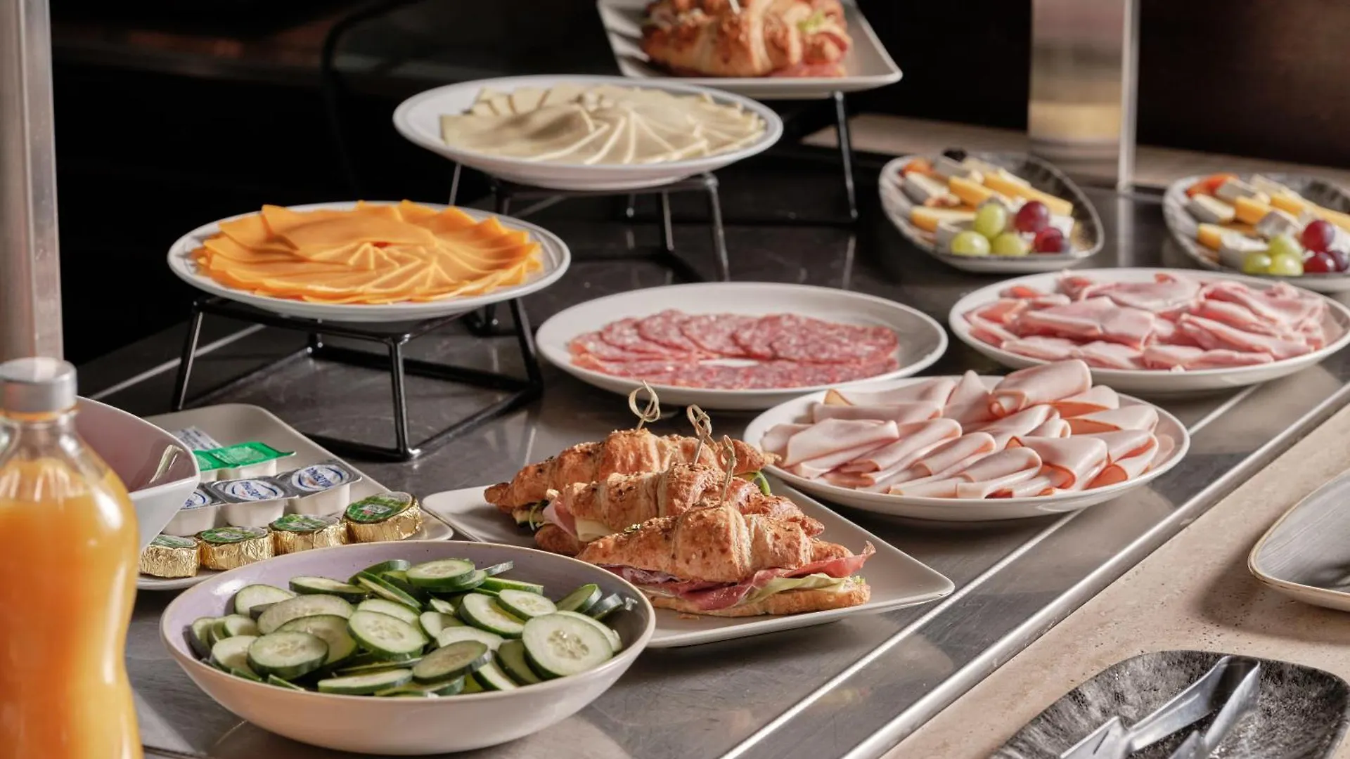 Crowne Plaza Milan - Malpensa Airport By Ihg Hotel Case Nuove