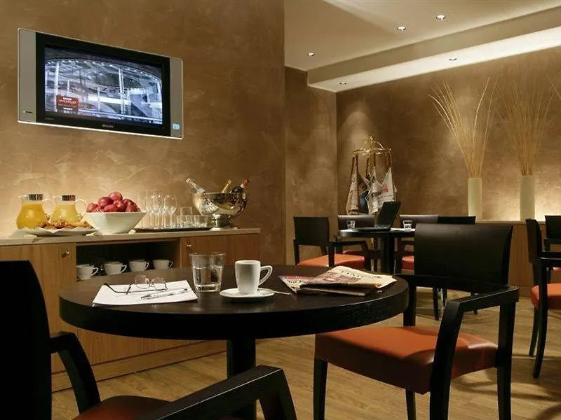 ****  Hotel Crowne Plaza Milan - Malpensa Airport By Ihg Case Nuove  Italia