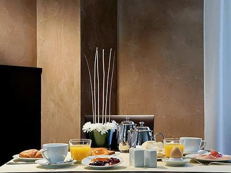 Crowne Plaza Milan - Malpensa Airport By Ihg Hotel Case Nuove
