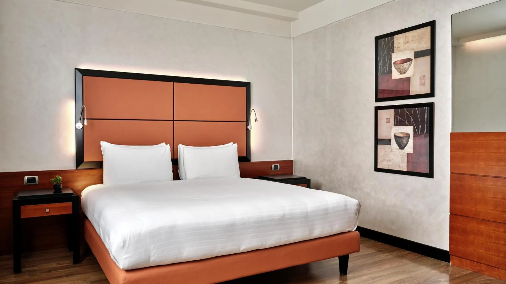 Crowne Plaza Milan - Malpensa Airport By Ihg Hotell Case Nuove  Case Nuove (Lombardy)